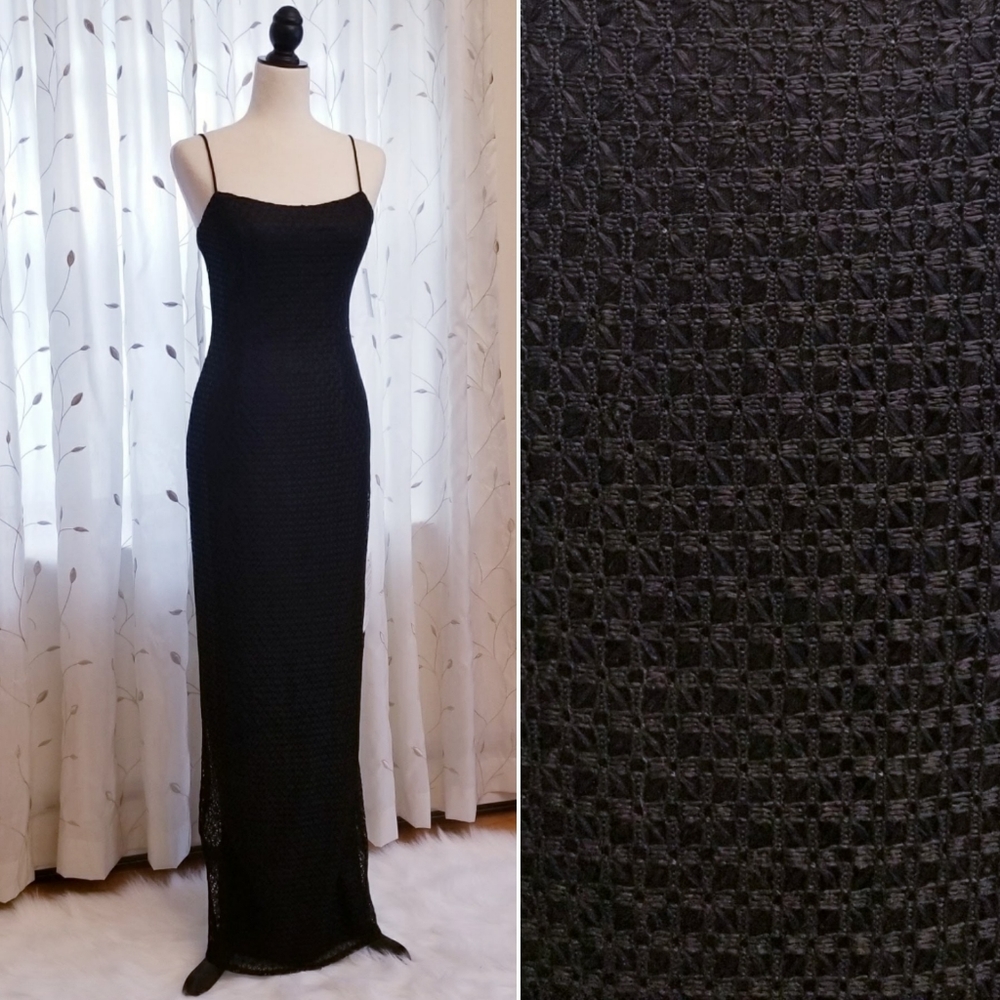 ✨NWT✨THE EVENING STORE Lace LORI Dress, S